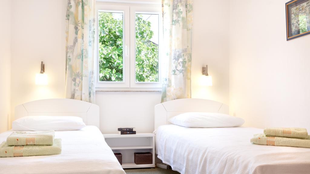 Apartments Atrium Malinska Luaran gambar