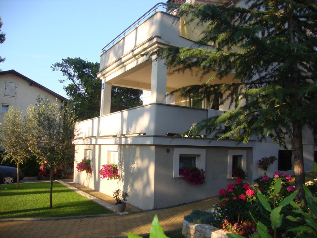 Apartments Atrium Malinska Luaran gambar